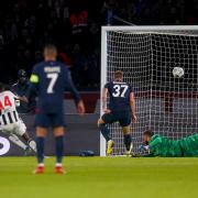 Isak gives Newcastle the lead in Paris