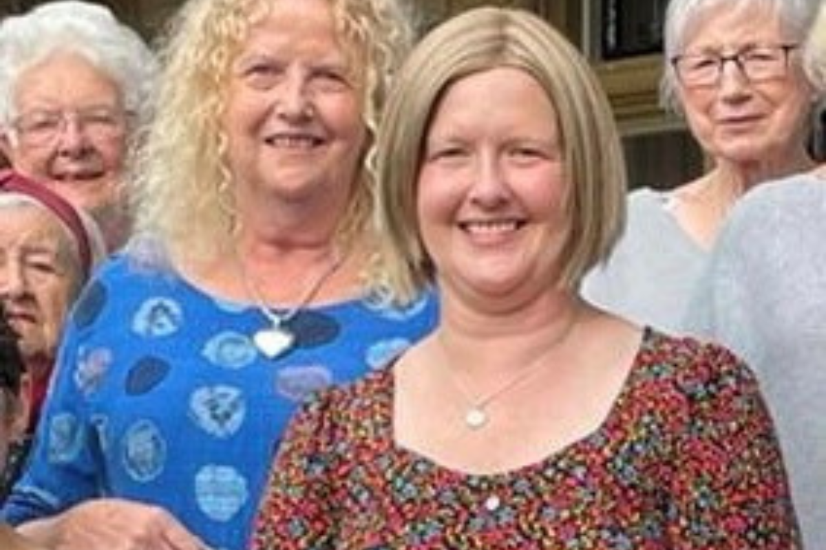 Former art teacher runs Macmillan funded art group Art4You in Hexham - Vimarsana News
